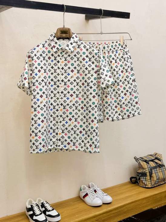 Picture of LV Shirt Pant Suits _SKULVM-3XL25cx24923126
